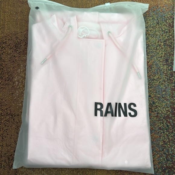 Rains Women’s String Parka Jacket in Candy - Picture 5 of 7